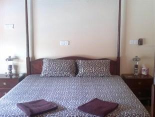 Palms Negombo